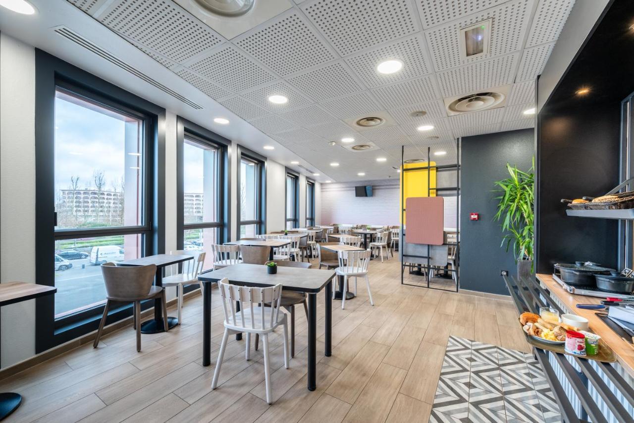 B&B Hotel Lille Grand Stade วีเนิฟดัสก์ ภายนอก รูปภาพ