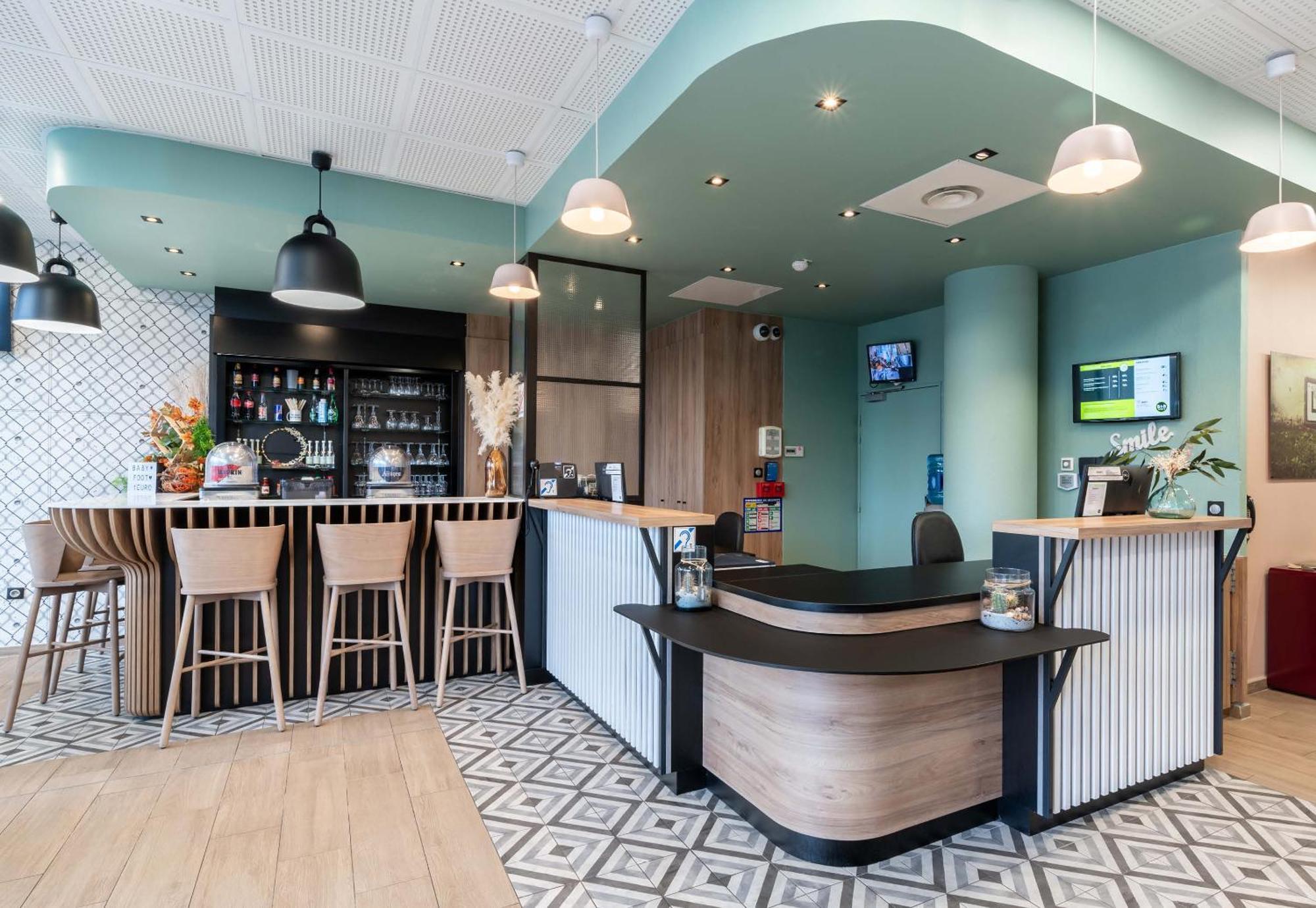 B&B Hotel Lille Grand Stade วีเนิฟดัสก์ ภายนอก รูปภาพ