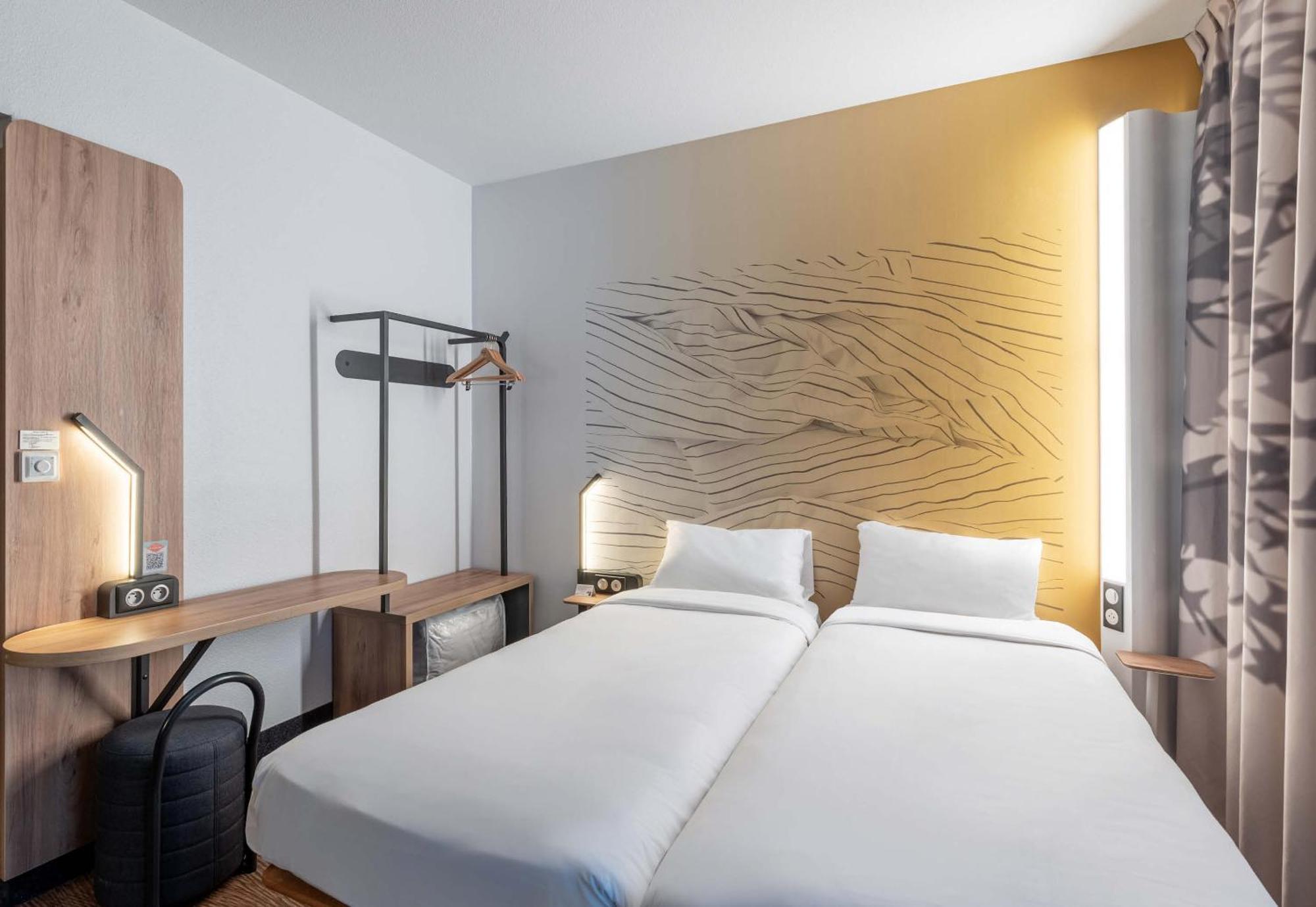 B&B Hotel Lille Grand Stade วีเนิฟดัสก์ ภายนอก รูปภาพ