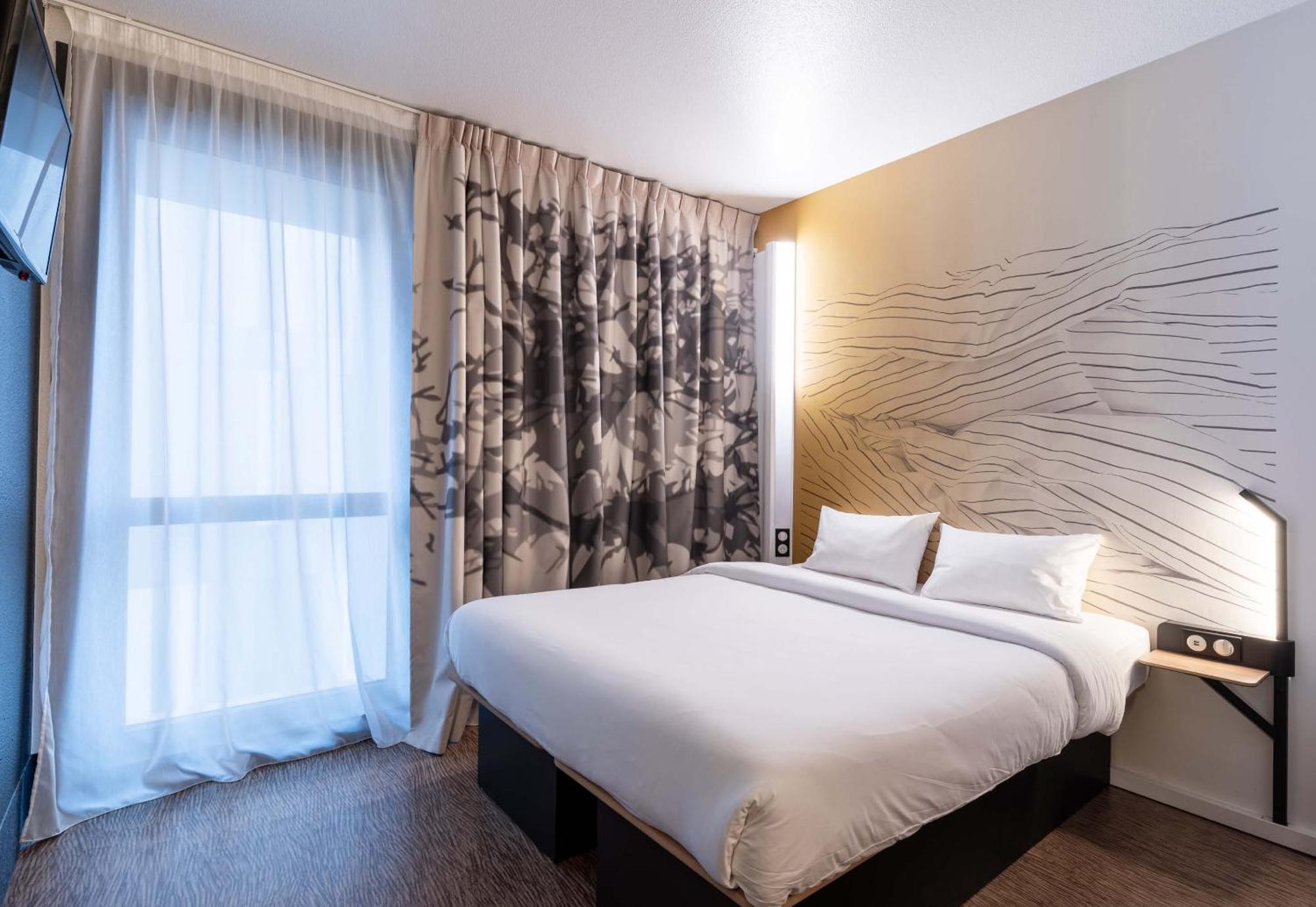 B&B Hotel Lille Grand Stade วีเนิฟดัสก์ ภายนอก รูปภาพ