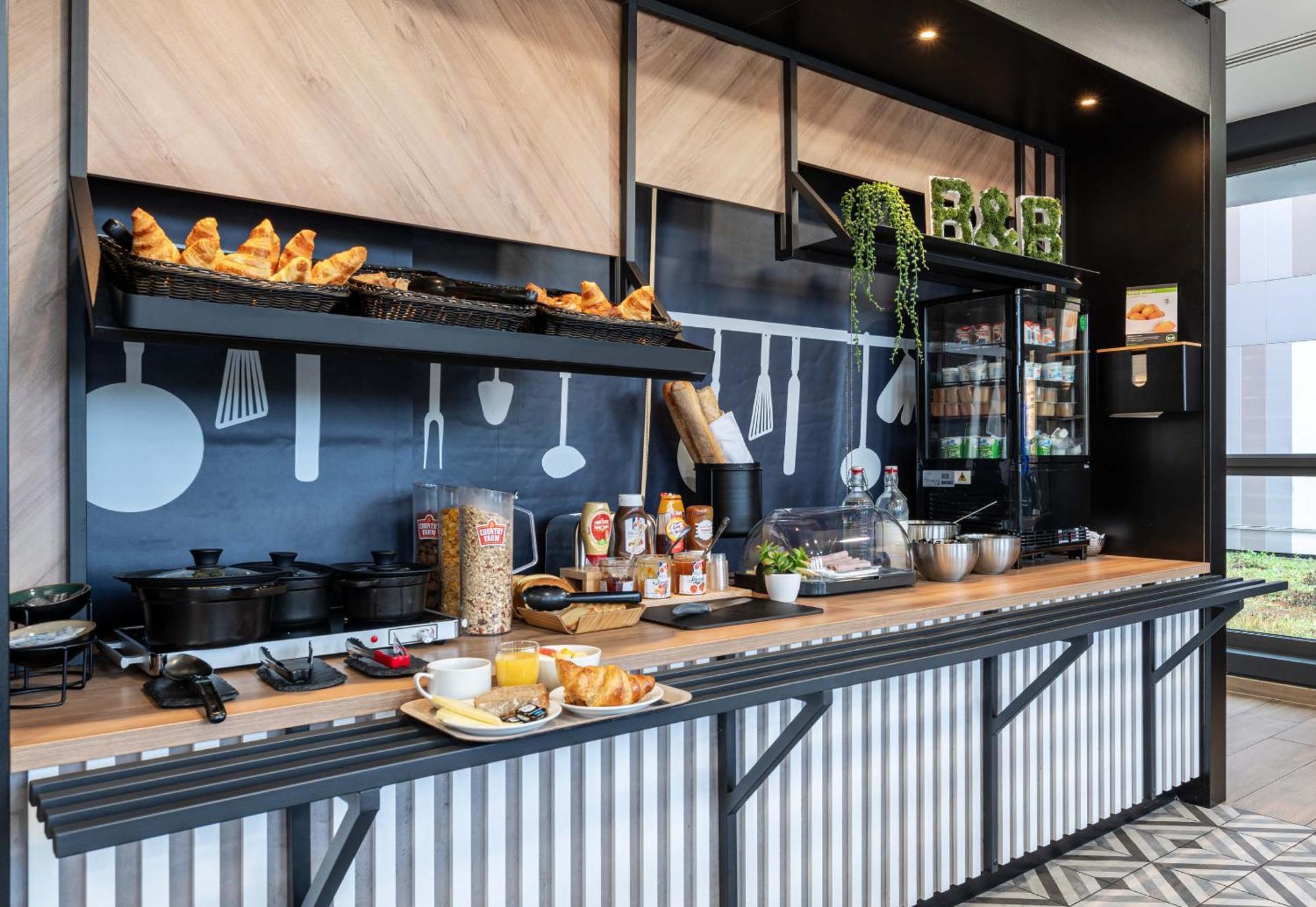 B&B Hotel Lille Grand Stade วีเนิฟดัสก์ ภายนอก รูปภาพ