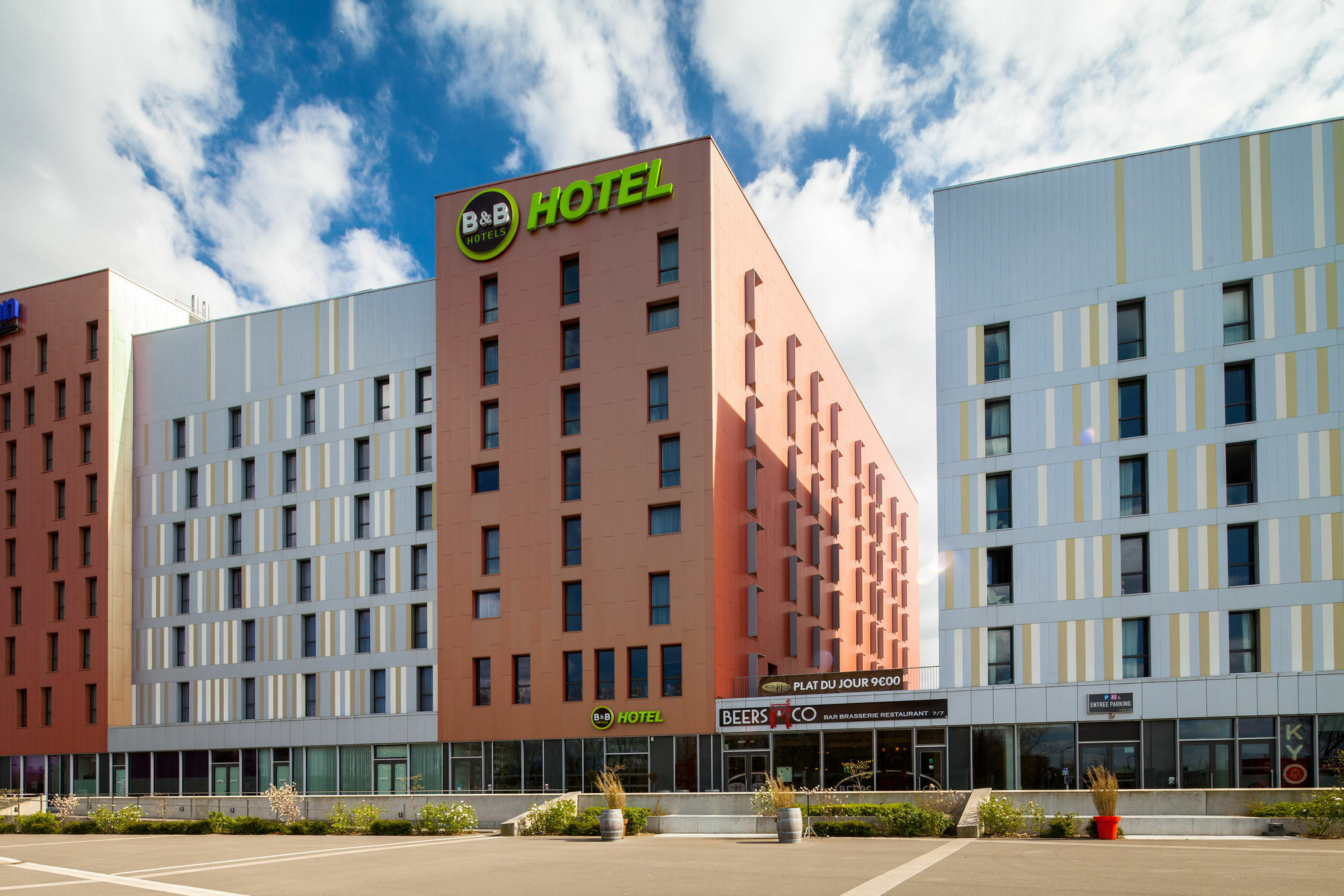 B&B Hotel Lille Grand Stade วีเนิฟดัสก์ ภายนอก รูปภาพ