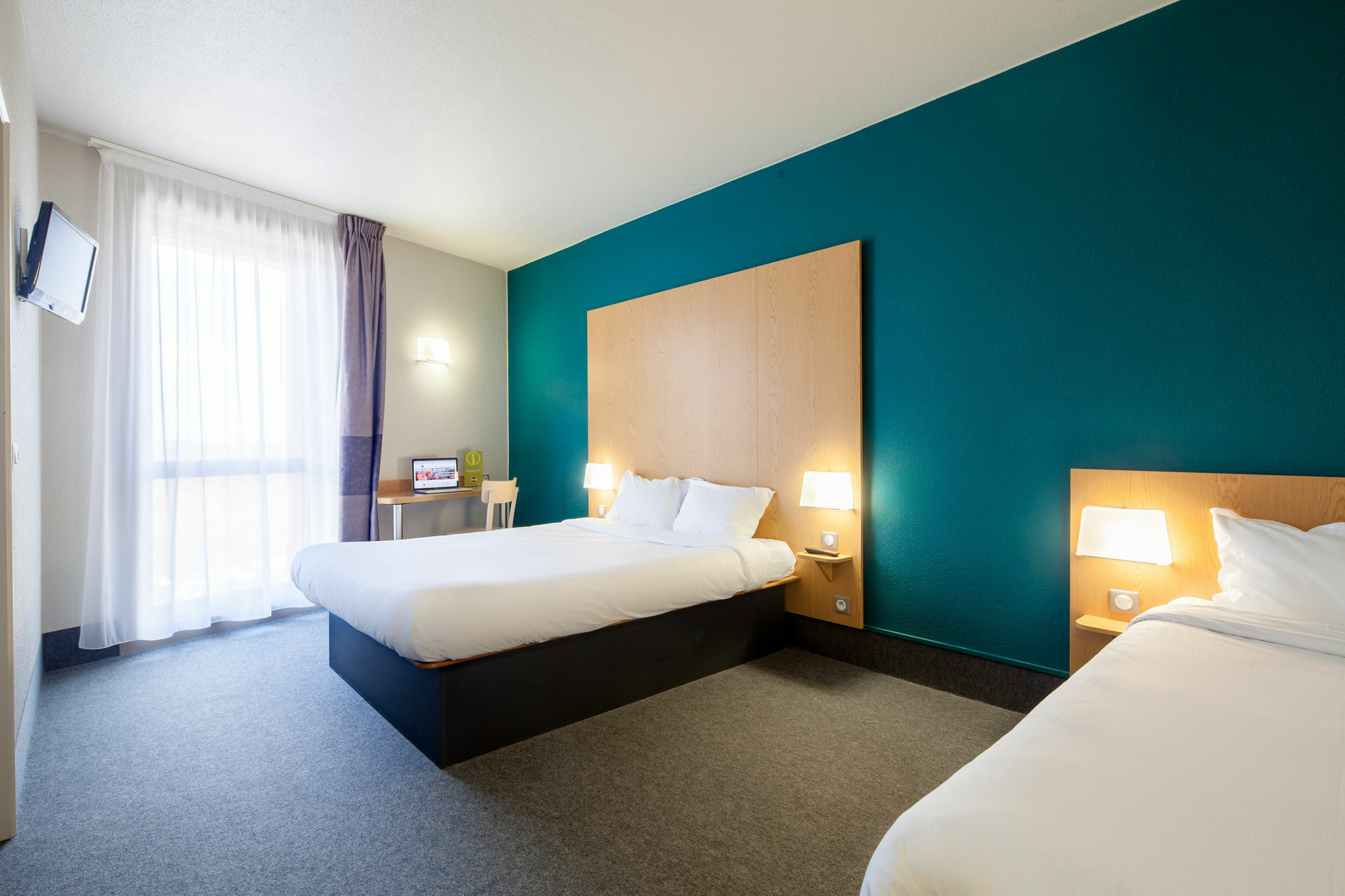 B&B Hotel Lille Grand Stade วีเนิฟดัสก์ ภายนอก รูปภาพ